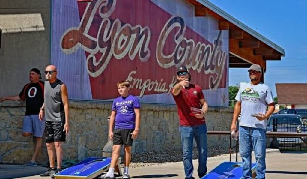 unique-cornhole-names-ideas