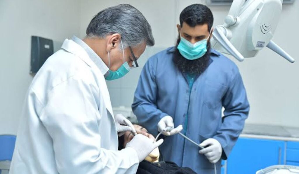 how-to-name-your-dental-clinic-a-step-by-step-guide