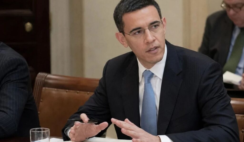 who-peter-orszag-is-and-why-people-notice-his-appearance